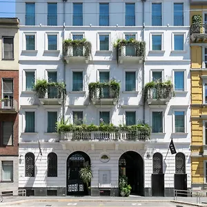 Hotel Senato, Milan