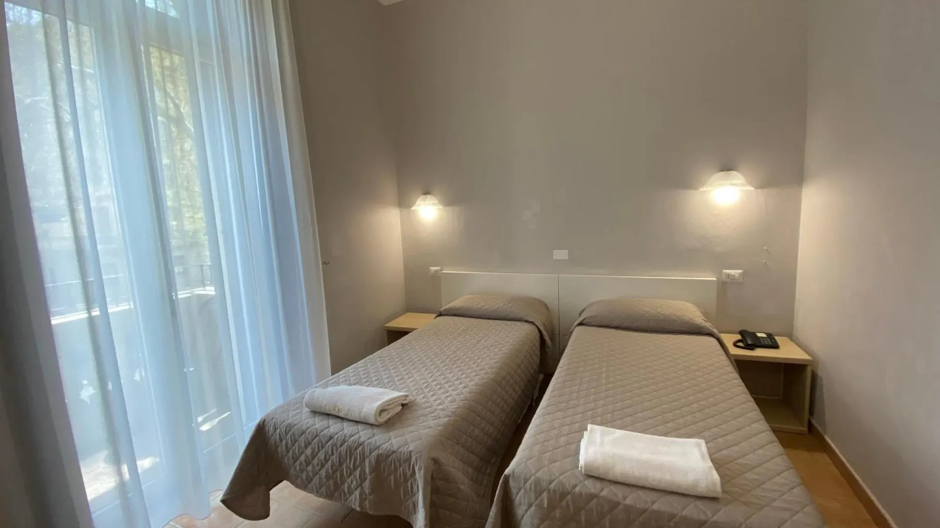 Hotel Atena Milão