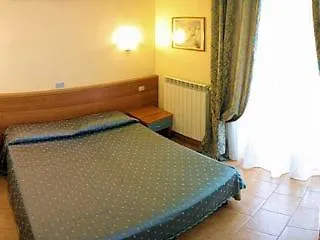 Hotel Atena Milano İtalya